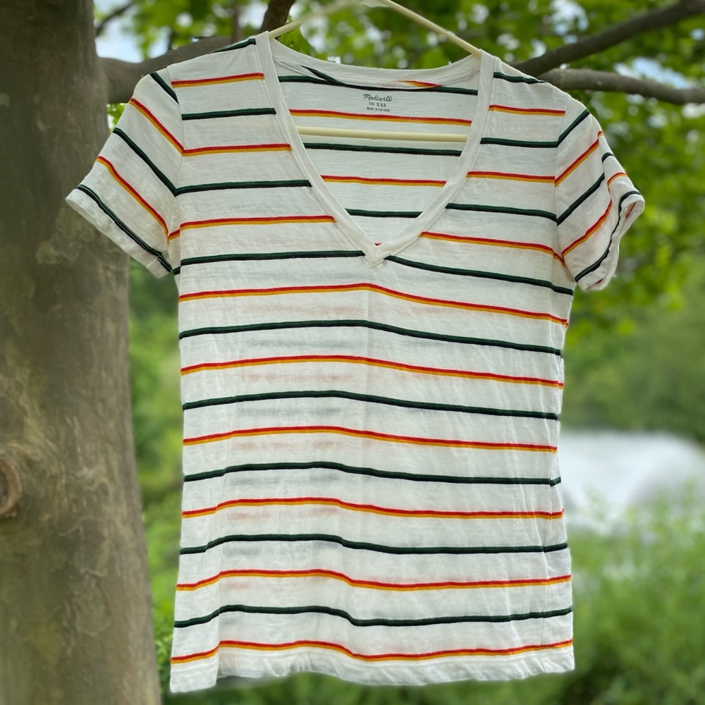 ❌SOLD❌ ⚡️Madewell | Cream Striped V-neck Tee | EUC | XXS ❤️ 1 Tiny Flaw - Picture 13 of 17